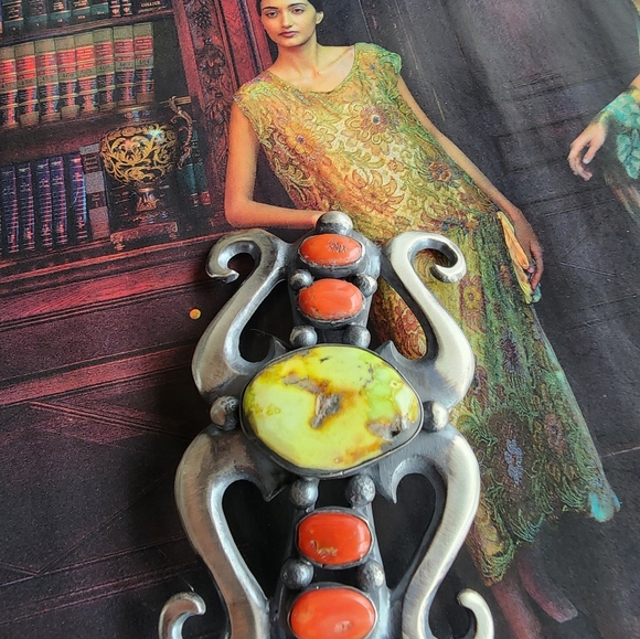 Chimney Butte Sterling Silver and Palomino & Coral Stone Belt Buckle - Picture 10 of 14